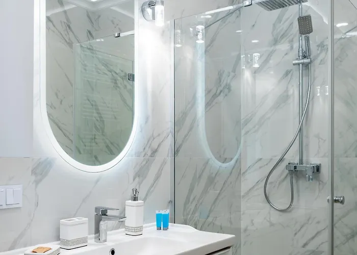 Mokotow Nowe Poludnie Chic By Bookinghost *