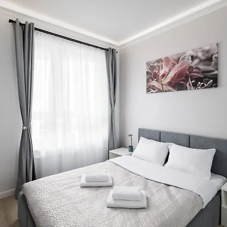 Mokotow Nowe Poludnie Chic By Bookinghost *