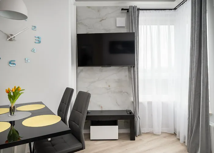 Mokotow Nowe Poludnie Chic By Bookinghost *